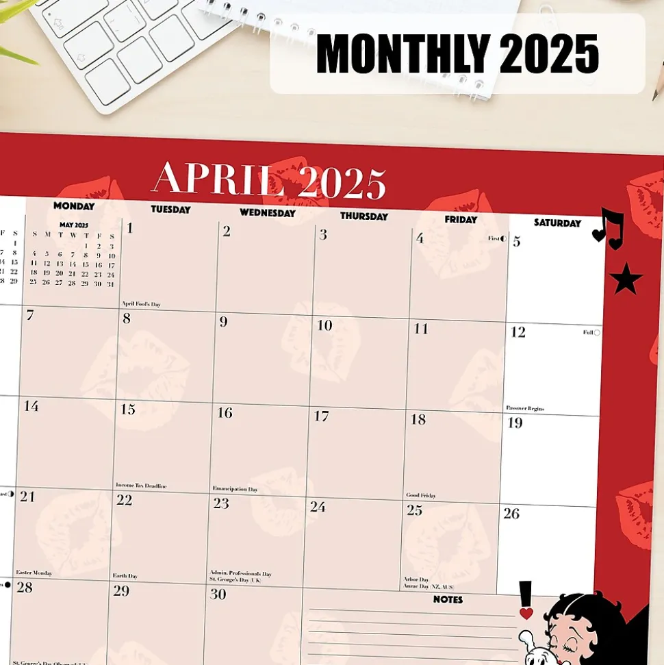 2025 Willow Creek Betty Boop 17" x 12" Monthly Desk Pad Calendar (47804)